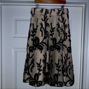 dRA Los Angeles beautiful skirt, tulle over lay, fully lined